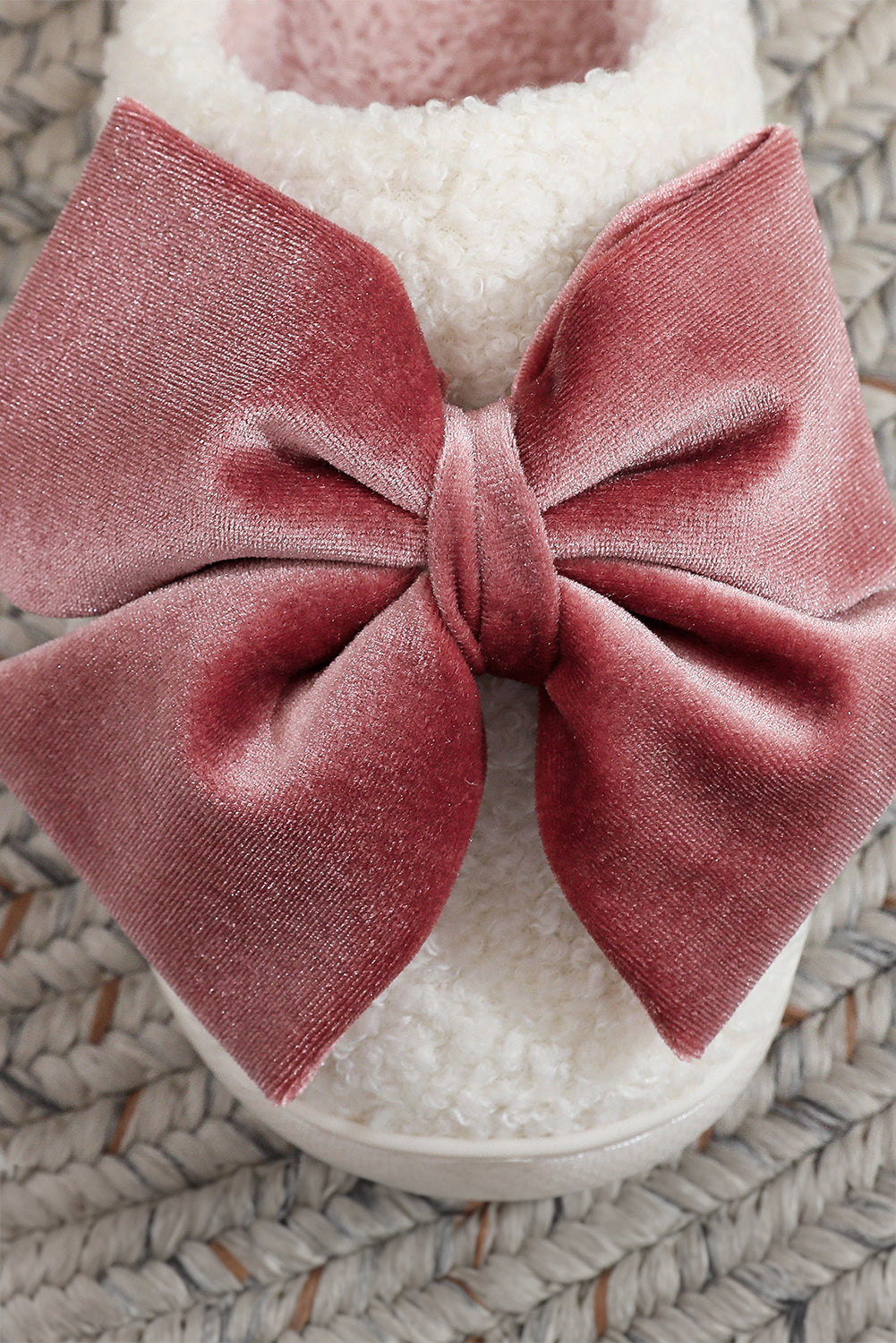 White Glister Ribbon Bow Decor Contrast Liner Plush Slippers